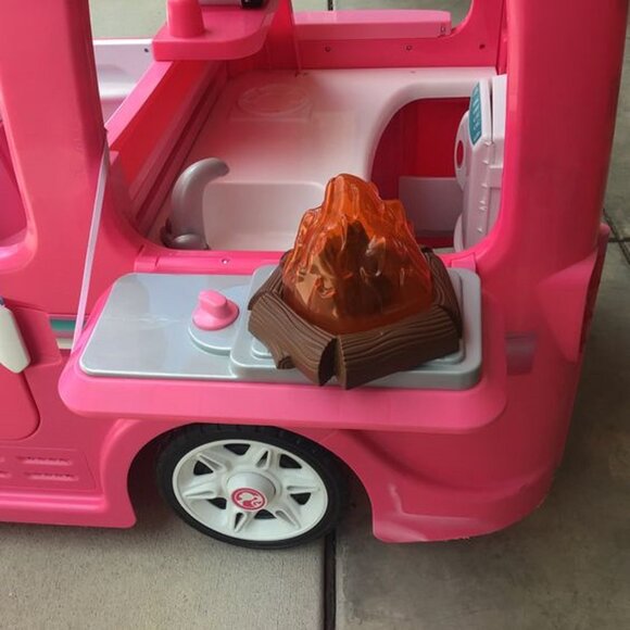 SOLD! Barbie Dream Camper Power Wheels - Picture 16 of 16